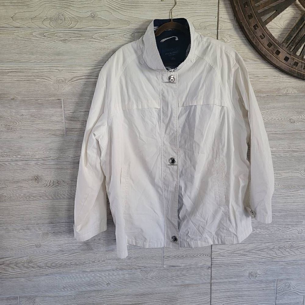 Mackintosh Rain Coat White Sail Boats Womens SZ 3XL Shoulder Pads New England